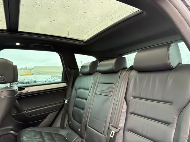 Черный Фольксваген Туарег, объемом двигателя 3 л и пробегом 68 тыс. км за 4700 $, фото 14 на Automoto.ua