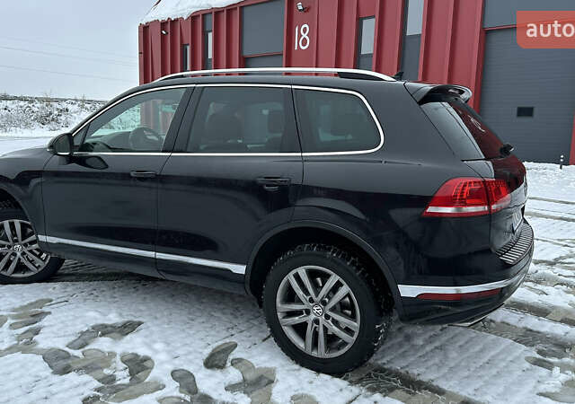 Черный Фольксваген Туарег, объемом двигателя 3 л и пробегом 223 тыс. км за 30000 $, фото 5 на Automoto.ua