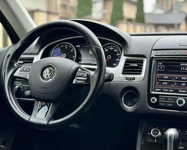 Черный Фольксваген Туарег, объемом двигателя 2.97 л и пробегом 253 тыс. км за 24999 $, фото 20 на Automoto.ua