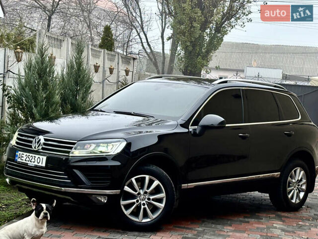Чорний Фольксваген Туарег, об'ємом двигуна 3 л та пробігом 193 тис. км за 26900 $, фото 4 на Automoto.ua