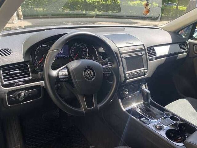 Черный Фольксваген Туарег, объемом двигателя 3 л и пробегом 90 тыс. км за 19000 $, фото 8 на Automoto.ua