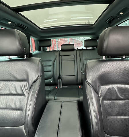 Черный Фольксваген Туарег, объемом двигателя 3 л и пробегом 223 тыс. км за 30000 $, фото 26 на Automoto.ua