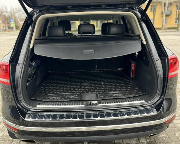 Черный Фольксваген Туарег, объемом двигателя 3 л и пробегом 253 тыс. км за 29999 $, фото 9 на Automoto.ua