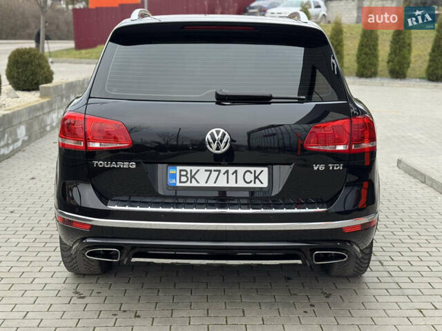 Черный Фольксваген Туарег, объемом двигателя 2.97 л и пробегом 131 тыс. км за 31000 $, фото 20 на Automoto.ua
