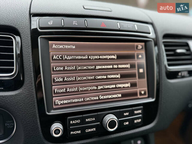 Чорний Фольксваген Туарег, об'ємом двигуна 3 л та пробігом 123 тис. км за 34900 $, фото 41 на Automoto.ua