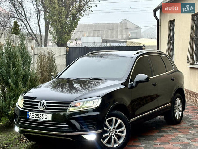 Чорний Фольксваген Туарег, об'ємом двигуна 3 л та пробігом 193 тис. км за 26900 $, фото 2 на Automoto.ua