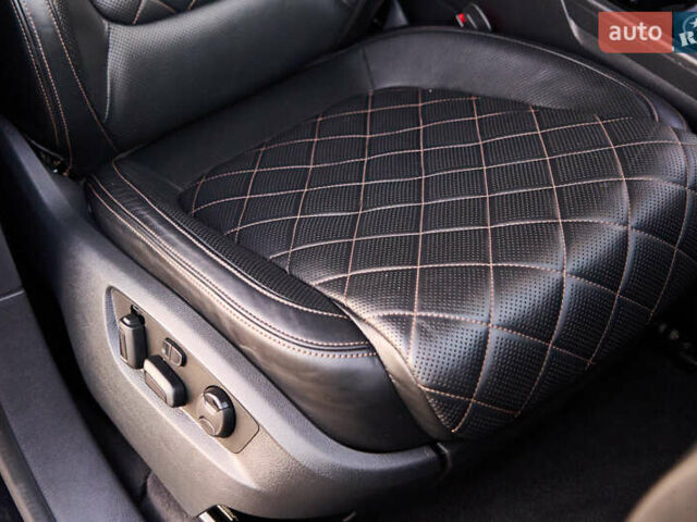 Черный Фольксваген Туарег, объемом двигателя 2.97 л и пробегом 259 тыс. км за 29700 $, фото 36 на Automoto.ua