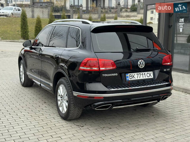 Черный Фольксваген Туарег, объемом двигателя 2.97 л и пробегом 131 тыс. км за 31000 $, фото 2 на Automoto.ua