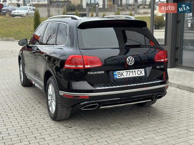 Черный Фольксваген Туарег, объемом двигателя 2.97 л и пробегом 131 тыс. км за 31000 $, фото 1 на Automoto.ua