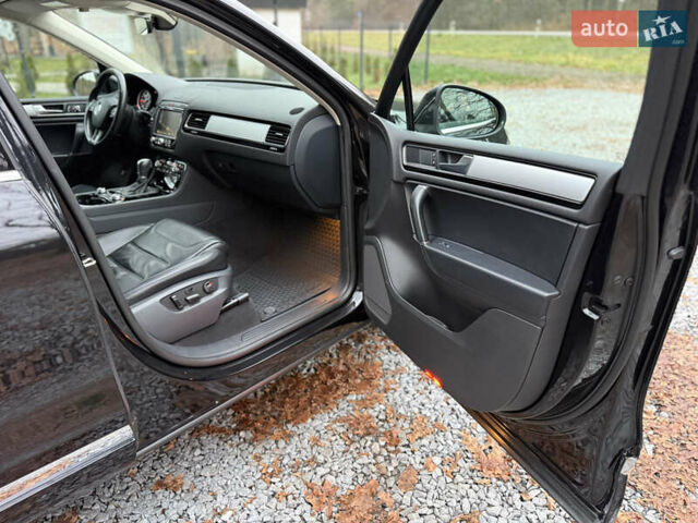 Чорний Фольксваген Туарег, об'ємом двигуна 3 л та пробігом 123 тис. км за 34900 $, фото 65 на Automoto.ua