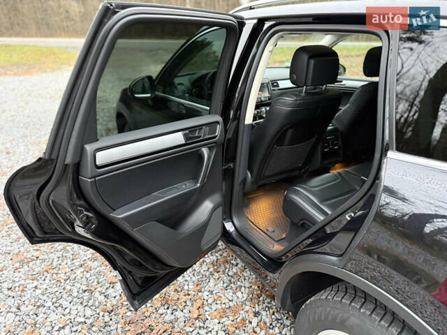 Чорний Фольксваген Туарег, об'ємом двигуна 3 л та пробігом 123 тис. км за 34900 $, фото 49 на Automoto.ua