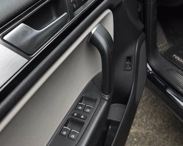 Черный Фольксваген Туарег, объемом двигателя 3.6 л и пробегом 122 тыс. км за 20500 $, фото 17 на Automoto.ua