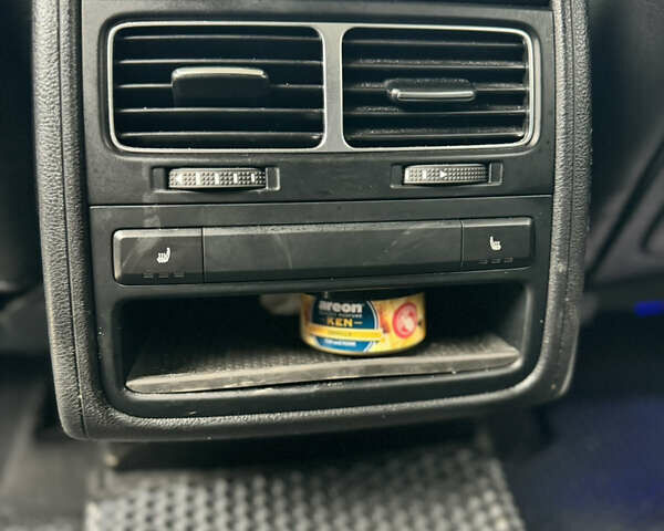 Черный Фольксваген Туарег, объемом двигателя 3 л и пробегом 253 тыс. км за 29999 $, фото 8 на Automoto.ua