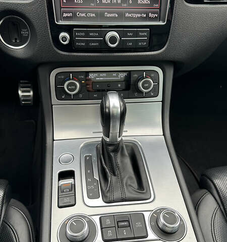 Черный Фольксваген Туарег, объемом двигателя 3 л и пробегом 223 тыс. км за 30000 $, фото 32 на Automoto.ua