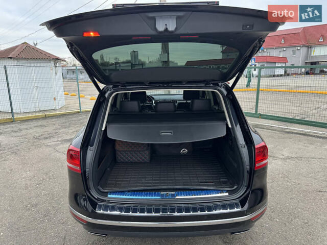 Черный Фольксваген Туарег, объемом двигателя 2.97 л и пробегом 278 тыс. км за 23990 $, фото 17 на Automoto.ua