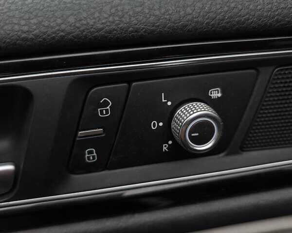 Черный Фольксваген Туарег, объемом двигателя 3.6 л и пробегом 122 тыс. км за 20500 $, фото 16 на Automoto.ua