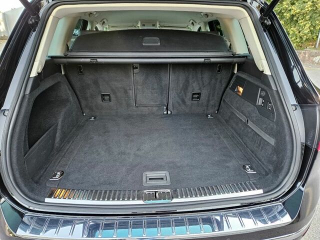 Черный Фольксваген Туарег, объемом двигателя 3 л и пробегом 253 тыс. км за 25000 $, фото 10 на Automoto.ua