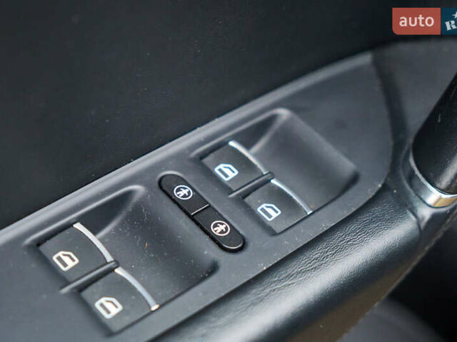 Черный Фольксваген Туарег, объемом двигателя 2.97 л и пробегом 259 тыс. км за 29700 $, фото 21 на Automoto.ua