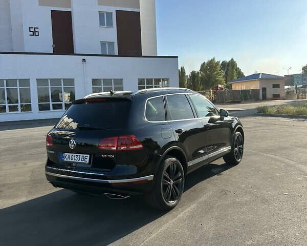 Чорний Фольксваген Туарег, об'ємом двигуна 3 л та пробігом 248 тис. км за 27500 $, фото 6 на Automoto.ua