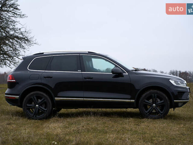 Черный Фольксваген Туарег, объемом двигателя 2.97 л и пробегом 259 тыс. км за 29700 $, фото 6 на Automoto.ua