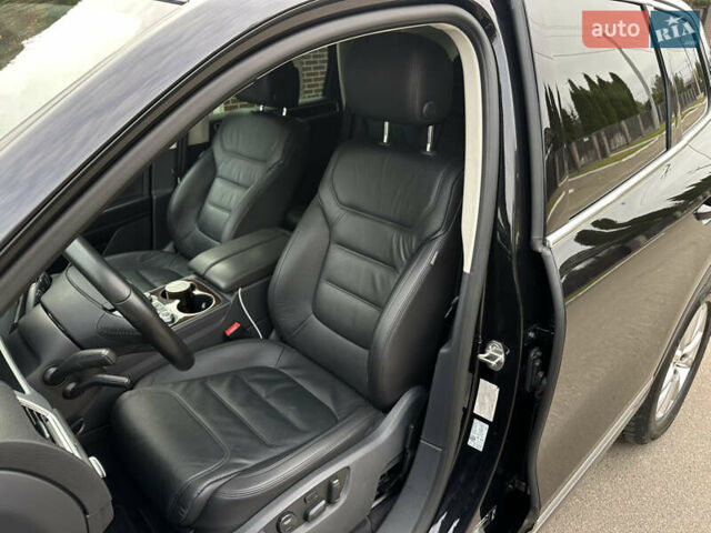 Чорний Фольксваген Туарег, об'ємом двигуна 3 л та пробігом 218 тис. км за 26800 $, фото 8 на Automoto.ua