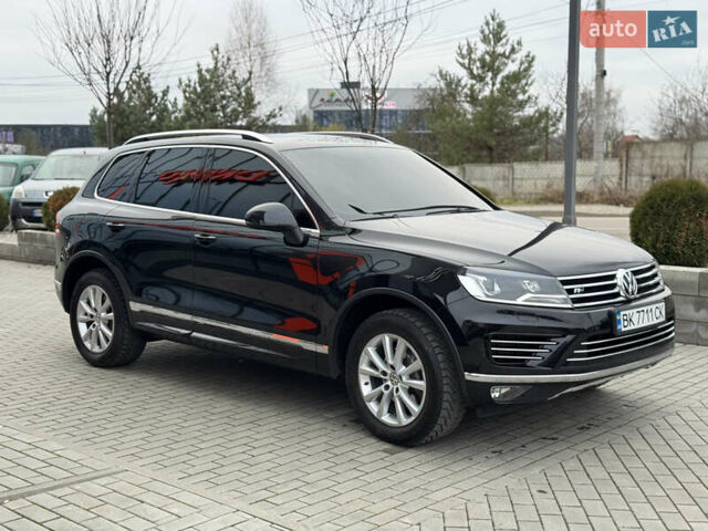 Черный Фольксваген Туарег, объемом двигателя 2.97 л и пробегом 131 тыс. км за 31000 $, фото 17 на Automoto.ua
