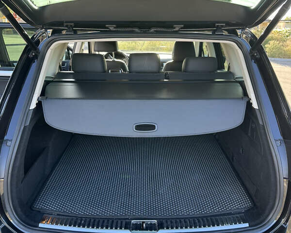 Чорний Фольксваген Туарег, об'ємом двигуна 3 л та пробігом 248 тис. км за 27500 $, фото 27 на Automoto.ua