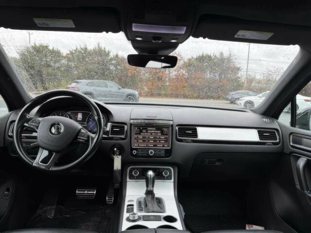 Черный Фольксваген Туарег, объемом двигателя 3 л и пробегом 67 тыс. км за 6500 $, фото 8 на Automoto.ua