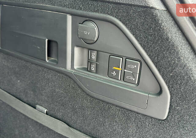 Черный Фольксваген Туарег, объемом двигателя 3 л и пробегом 223 тыс. км за 30000 $, фото 15 на Automoto.ua