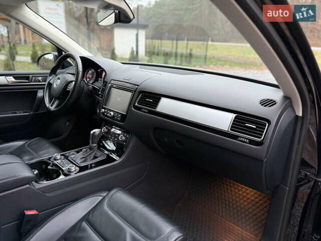 Чорний Фольксваген Туарег, об'ємом двигуна 3 л та пробігом 123 тис. км за 34900 $, фото 70 на Automoto.ua