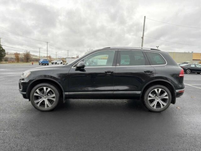 Черный Фольксваген Туарег, объемом двигателя 3 л и пробегом 67 тыс. км за 6500 $, фото 3 на Automoto.ua