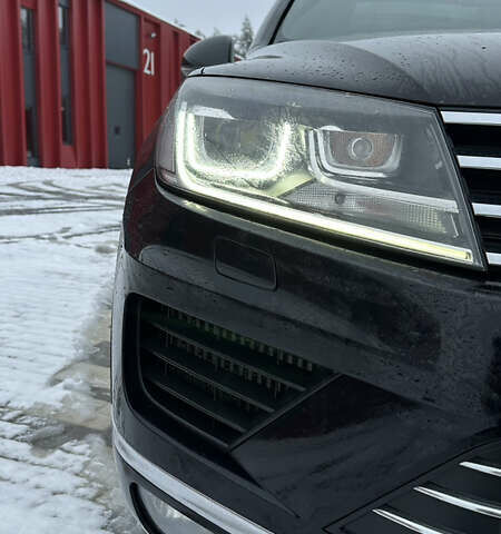 Черный Фольксваген Туарег, объемом двигателя 3 л и пробегом 223 тыс. км за 30000 $, фото 12 на Automoto.ua