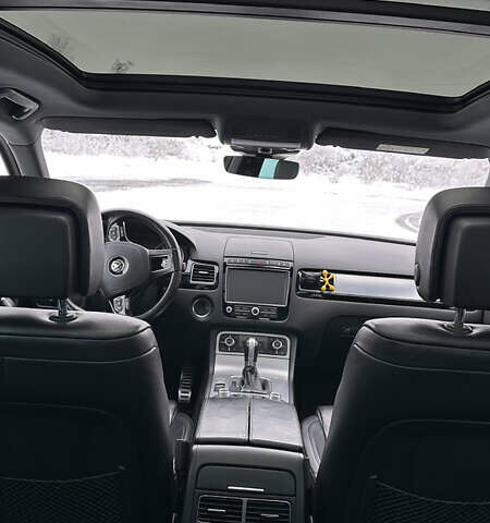 Черный Фольксваген Туарег, объемом двигателя 3 л и пробегом 223 тыс. км за 30000 $, фото 16 на Automoto.ua