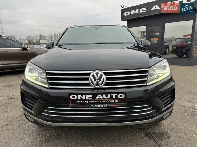 Черный Фольксваген Туарег, объемом двигателя 2.97 л и пробегом 278 тыс. км за 23990 $, фото 2 на Automoto.ua