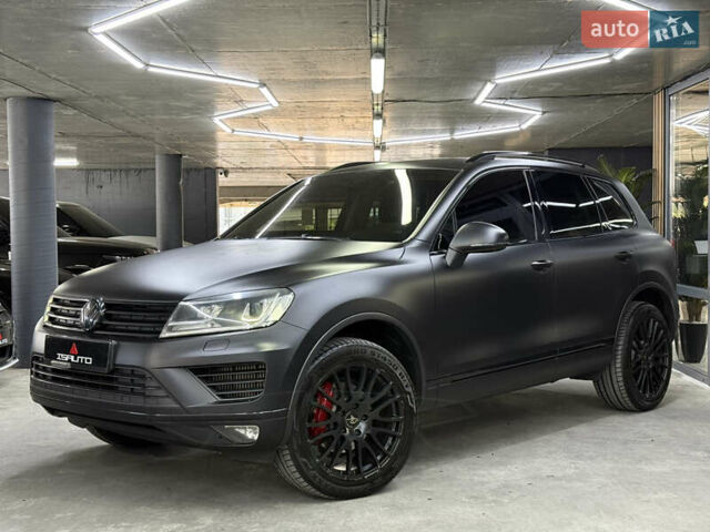 Черный Фольксваген Туарег, объемом двигателя 3 л и пробегом 162 тыс. км за 32900 $, фото 6 на Automoto.ua