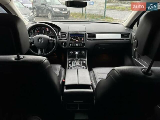 Чорний Фольксваген Туарег, об'ємом двигуна 3 л та пробігом 271 тис. км за 23900 $, фото 17 на Automoto.ua
