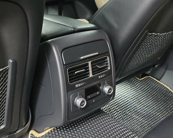 Черный Фольксваген Туарег, объемом двигателя 3 л и пробегом 230 тыс. км за 34500 $, фото 13 на Automoto.ua