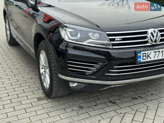 Черный Фольксваген Туарег, объемом двигателя 2.97 л и пробегом 131 тыс. км за 31000 $, фото 14 на Automoto.ua