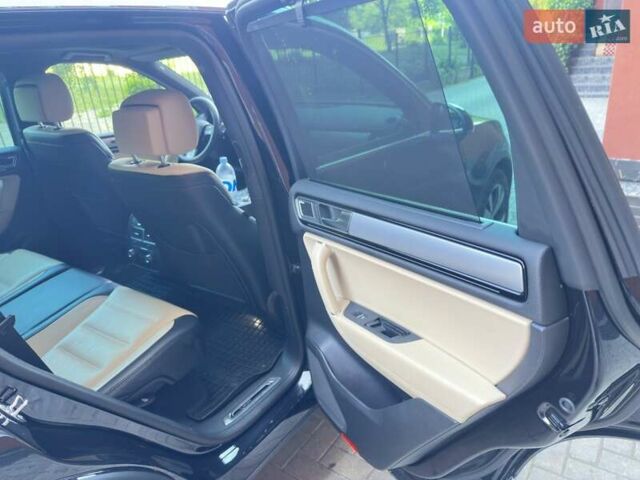 Чорний Фольксваген Туарег, об'ємом двигуна 3 л та пробігом 191 тис. км за 38600 $, фото 14 на Automoto.ua