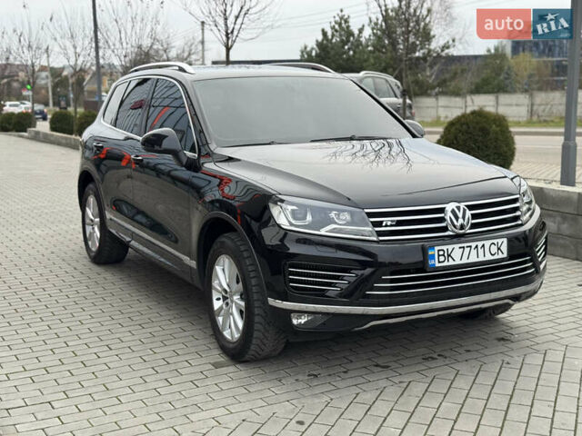 Черный Фольксваген Туарег, объемом двигателя 2.97 л и пробегом 131 тыс. км за 31000 $, фото 15 на Automoto.ua