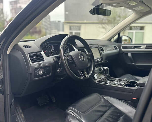 Черный Фольксваген Туарег, объемом двигателя 2.97 л и пробегом 253 тыс. км за 24999 $, фото 13 на Automoto.ua