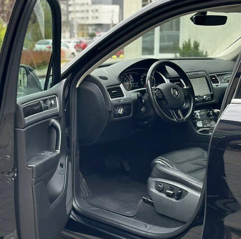 Чорний Фольксваген Туарег, об'ємом двигуна 2.97 л та пробігом 253 тис. км за 25500 $, фото 11 на Automoto.ua