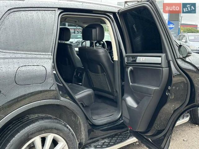 Чорний Фольксваген Туарег, об'ємом двигуна 3 л та пробігом 271 тис. км за 23900 $, фото 10 на Automoto.ua