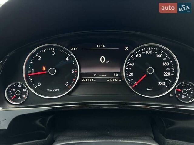 Чорний Фольксваген Туарег, об'ємом двигуна 3 л та пробігом 271 тис. км за 23900 $, фото 20 на Automoto.ua