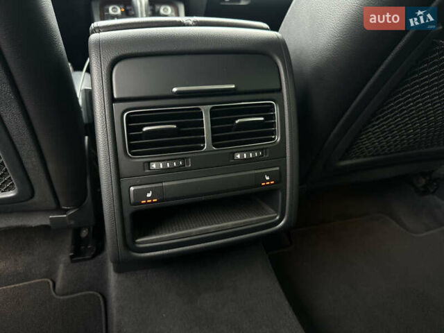 Чорний Фольксваген Туарег, об'ємом двигуна 3 л та пробігом 218 тис. км за 26800 $, фото 10 на Automoto.ua