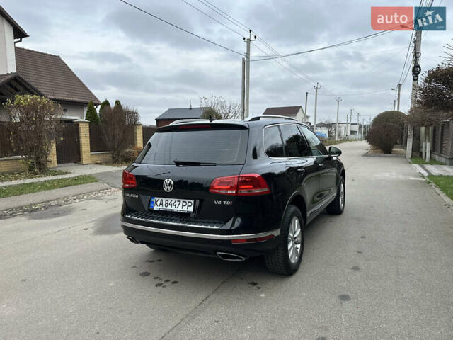 Чорний Фольксваген Туарег, об'ємом двигуна 3 л та пробігом 218 тис. км за 26800 $, фото 4 на Automoto.ua