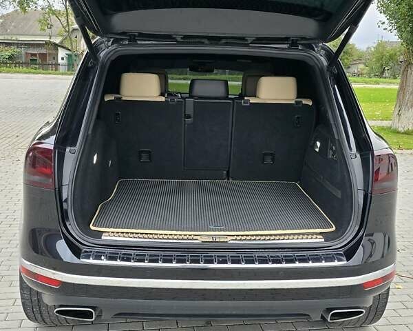 Черный Фольксваген Туарег, объемом двигателя 3 л и пробегом 230 тыс. км за 34500 $, фото 16 на Automoto.ua