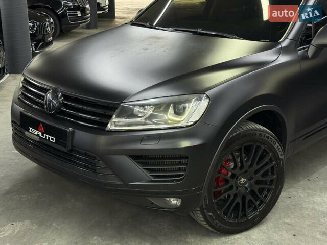 Черный Фольксваген Туарег, объемом двигателя 3 л и пробегом 162 тыс. км за 32900 $, фото 7 на Automoto.ua