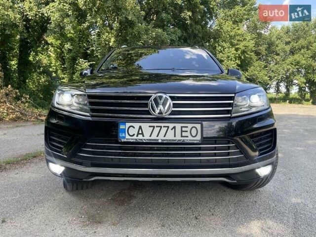 Черный Фольксваген Туарег, объемом двигателя 2.97 л и пробегом 270 тыс. км за 27700 $, фото 31 на Automoto.ua