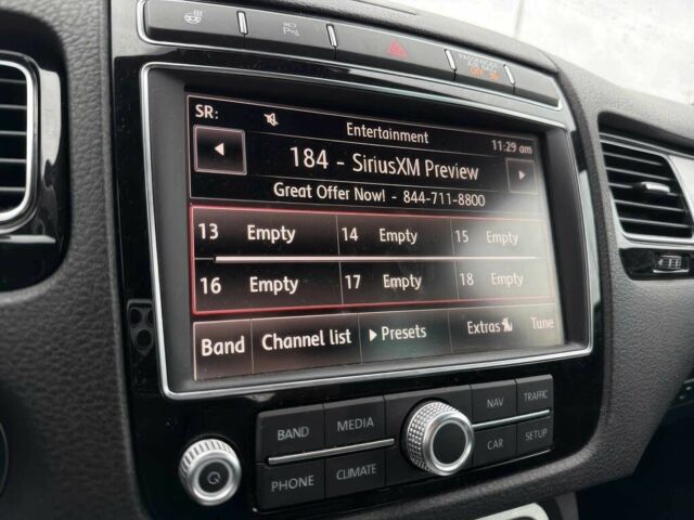 Черный Фольксваген Туарег, объемом двигателя 3 л и пробегом 67 тыс. км за 6500 $, фото 10 на Automoto.ua